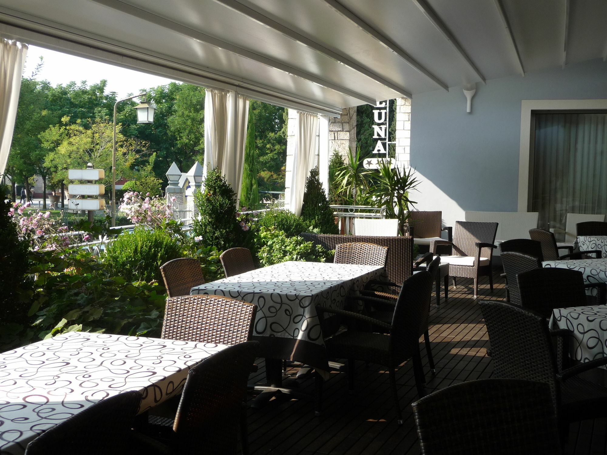 Hotel Luna 3*